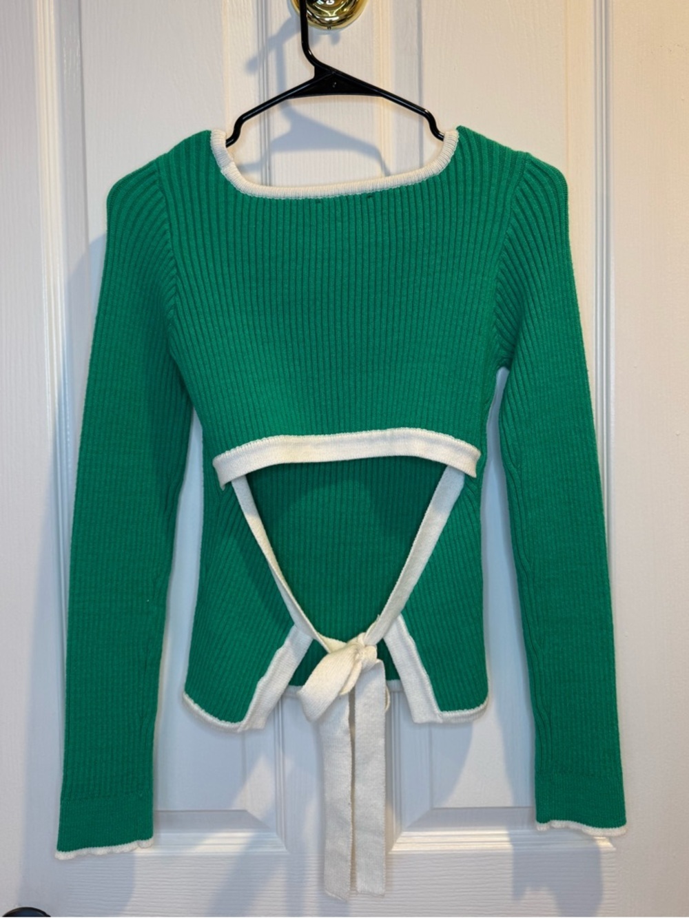 Lulus Green and White Long Sleeve Tie-Back Sweater Top Size S